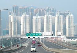 Jelajah Hutan Beton di Hong Kong