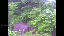 Terekam CCTV, Detik-detik Banjir Bandang yang Lumat Kota Jepang