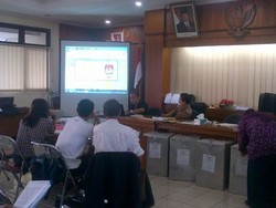 Suara di Kelurahan Srengseng Sawah Dihitung Rinci, Bisa Sampai Tengah Malam