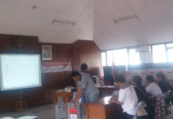 Perhitungan Suara di Kelurahan Kenari Senen, Jokowi Unggul Tipis