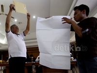 Rekapitulasi Suara Tingkat Kelurahan
