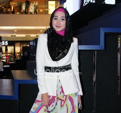 Bahan Baju Apa yang Cocok untuk Dipakai Salat Ied & Silaturahmi Lebaran?