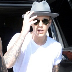 Kasus Lempar Telur Justin Bieber Akhirnya Selesai