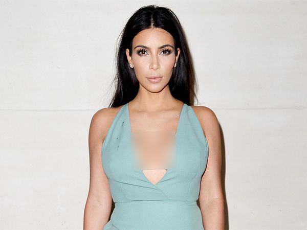 Kim Kardashian Tampil Wow di Paris Fashion Week