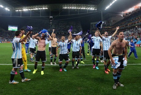 Argentina Lagi-lagi Memenangi Laga nan Alot