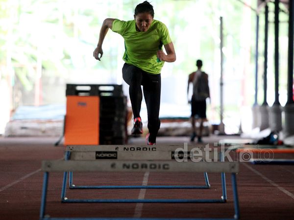 Puasa, Dedeh Erawati Tetap Latihan