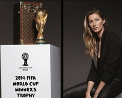 Puyol dan Gisele Bundchen Bawa Trofi Piala Dunia ke Maracana
