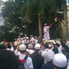 Bantu Palestina, Prabowo dan Ical Sumbang Masing-masing Rp 1 M