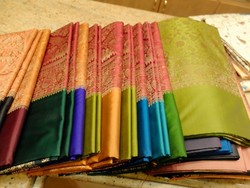 Kain Sari Sutra Khas India, Cantik Banget!