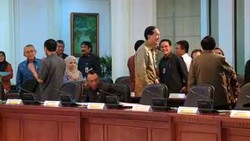 Politik Memanas, SBY Serukan Pers Tak Berpihak