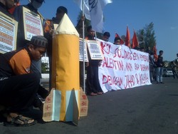 Mahasiswa Semarang Demo Minta Presiden Kirim Tentara ke Gaza