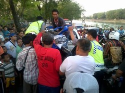 Pemotor Tewas Tertabrak KA Setelah Menerobos Palang Pintu