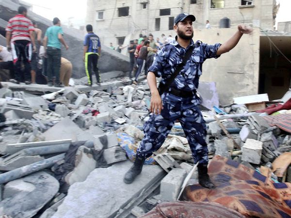 Evakuasi Korban di Gaza Terus Berlangsung