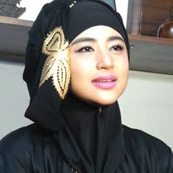 Berhijab di Ramadan, Dewi Persik Lebih Kontrol Diri
