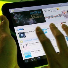 Dipepet Ponsel Jumbo, Penjualan Tablet PC Anjlok