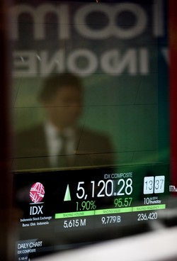 IHSG Tembus 5.000, OJK Yakin Makin Banyak Perusahaan Melantai di Bursa