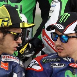 Rossi: Tetaplah di Yamaha, Lorenzo