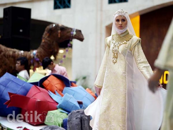 Trend Busana Lebaran Bergaya Arabian