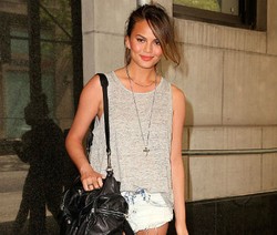 Top Model Dunia Pernah Ditolak Forever 21 karena Dituding Gemuk