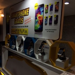 Tambah Pelanggan Postpaid, Indosat Bagikan Smartphone Gratis