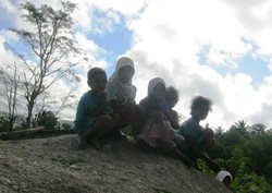 Cerita Muslim di Pedalaman NTT: Jalan 7 Km untuk Ngaji di Surau