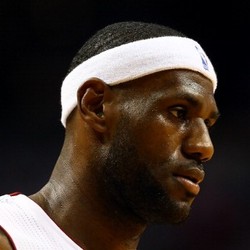 LeBron James Pulang ke Cleveland Cavaliers