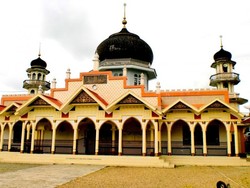 Pesona Masjid di Pelosok Serambi Makkah
