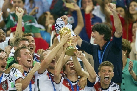 Keberhasilan Fleksibilitas Taktikal Loew