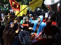 Aksi Minta KPU Bersikap Netral