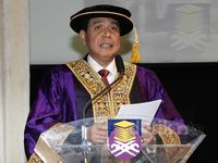 CT Terima Gelar Doktor HC dari Malaysia