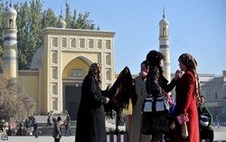 Mahasiswa Muslim di Tiongkok Juga Dilarang Berpuasa