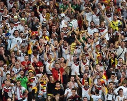 Jersey Jerman Laris Manis Usai Juara Piala Dunia