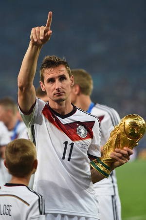 Masih Mau Lanjut di Timnas, Klose?