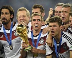 Lahm: Tidak Penting Punya Pemain Terbaik, yang Penting Tim Terbaik