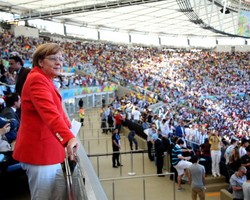 Merkel Pemain ke-12 Jerman