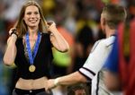 Parade WAGs Jerman di Maracana