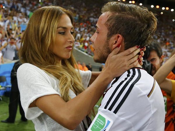 Parade WAGs Jerman di Maracana