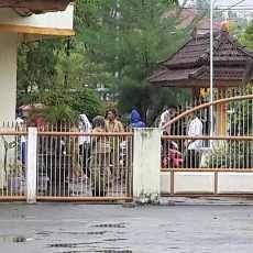 Diguncang Gempa 5,6 SR, Warga Pacitan Berhamburan Keluar