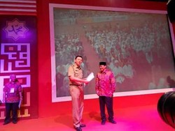 Ahok Janji Naikkan Sumbangan ke Bazis 4 Kali Lipat Tahun Depan