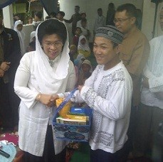 Buka Bersama Anak Jalanan, Linda Gumelar Cerita Perjuangan Lawan Kanker