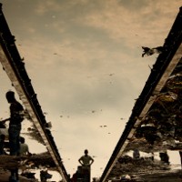 Foto-Foto Indah dari Refleksi Genangan Air