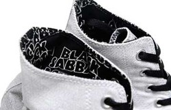 Sepatu Black Sabbath Akan Segera Beredar di Pasaran
