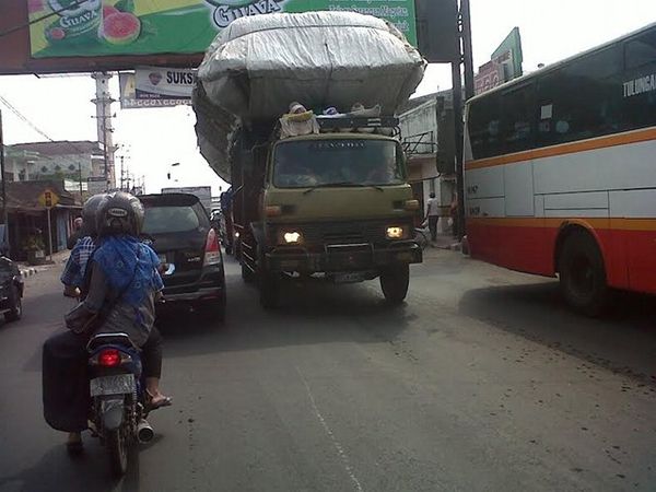 Truk Overload