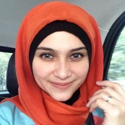 Zee Zee Shahab, Antara Tak Bisa Masak dan Bisnis Kuliner