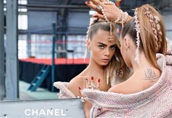 Cara Delevingne Jadi Bintang Kampanye Terbaru Chanel