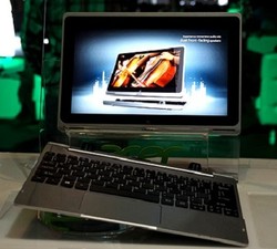 Aspire Switch 10, Laptop yang Bisa Berubah Bentuk
