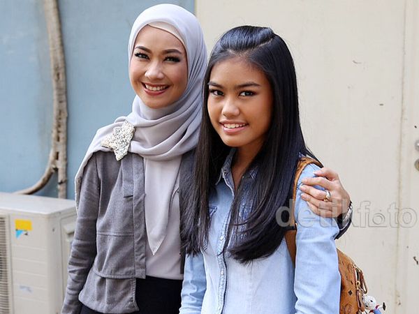 Alya Rohali dan Putri Kesayangannya