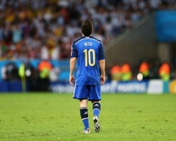 Messi Dibela Mourinho