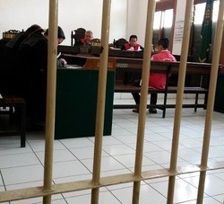 Disidang, Pengelola Situs Porno di Bandung Terancam 12 Tahun Penjara