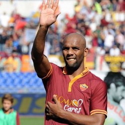 Maicon Harapkan Perpanjangan Kontrak dari Roma